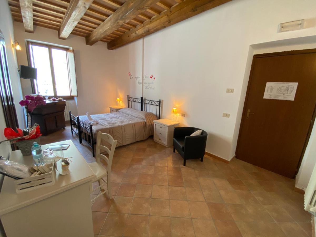 Locanda Della Pieve Pievebovigliana Exterior foto