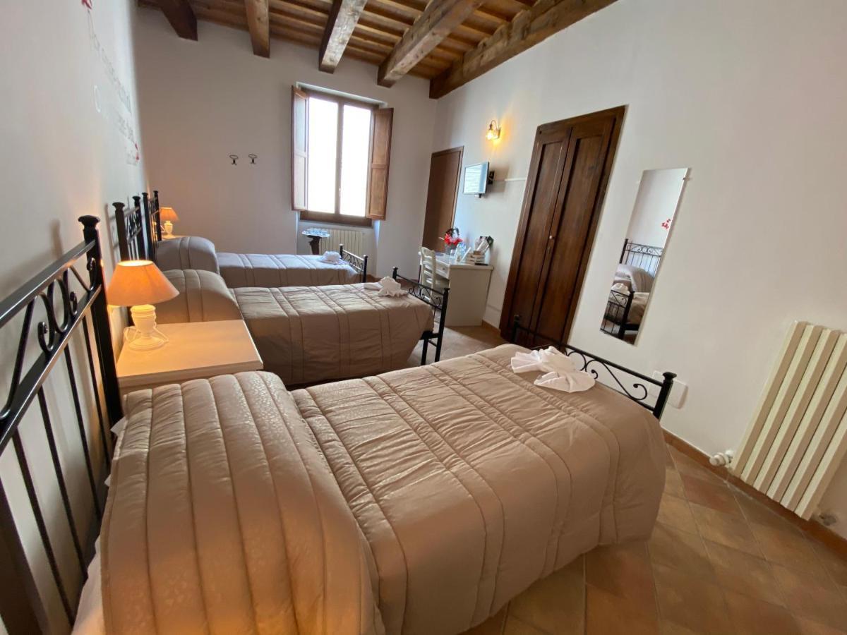 Locanda Della Pieve Pievebovigliana Exterior foto